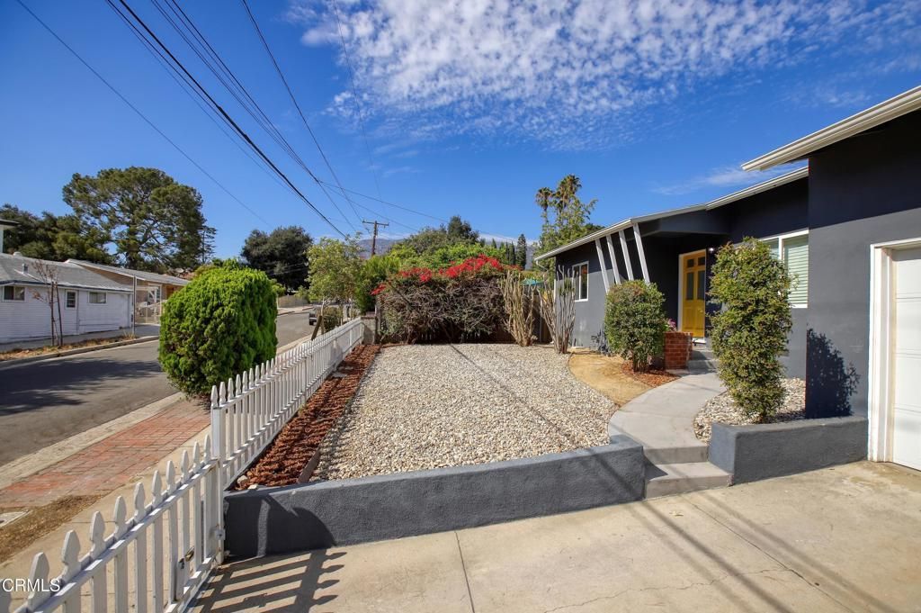 3910 Sunset Avenue, Montrose, CA 91020 Main Photo