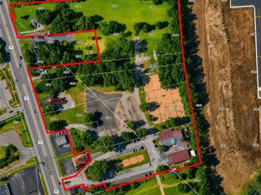 7240 Oswego Road, Liverpool, NY 13090