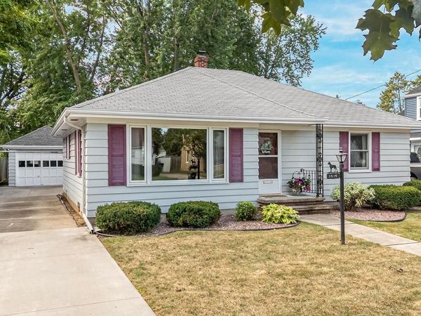 1519 W COMMERCIAL STREET, Appleton, WI 54914