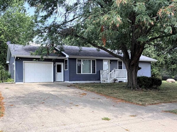 801 Liberty Drive, Fairfield, IA 52556