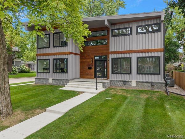 303 Forest Avenue, Royal Oak, Mi 48067