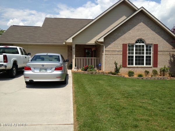375 Willingham Drive, Lenoir City, TN 37771