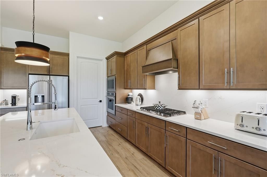 1925 Don Benito Way, Naples, FL 34120 Photo