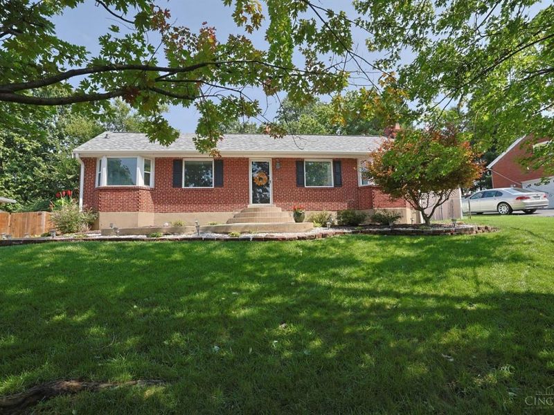 4408 Yakima Drive, Sycamore Township, OH 45236 Photo 2