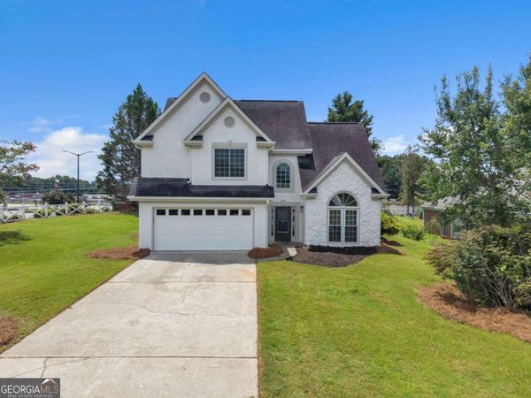 9757 Washington Circle, Jonesboro, GA 30238