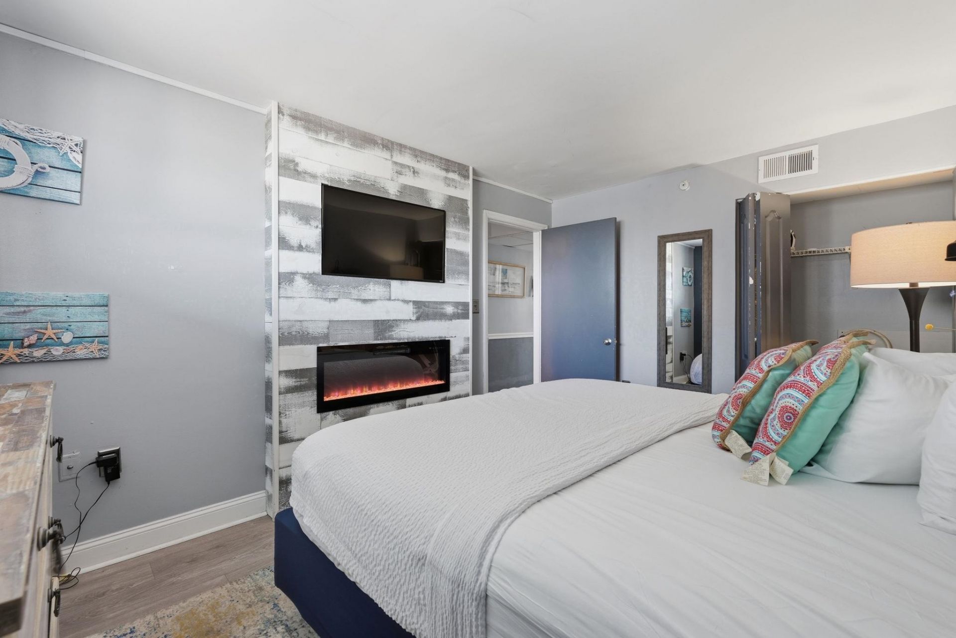 2310 N Ocean Blvd. Photo 19