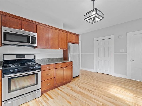 24 Village St, Unit 1, Marblehead, MA 01945