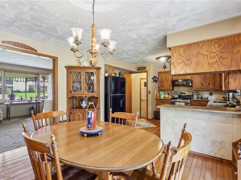 1458 Tamarisk Trail, Poland, OH 44514 Photo 10