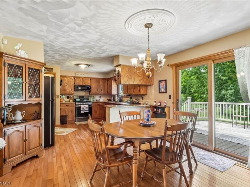 1458 Tamarisk Trail, Poland, OH 44514 Photo 8