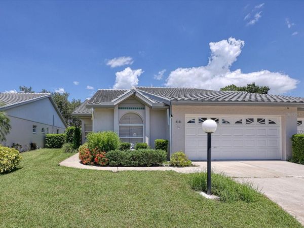 5381 KELLY DRIVE , Unit 15, SARASOTA, FL 34233