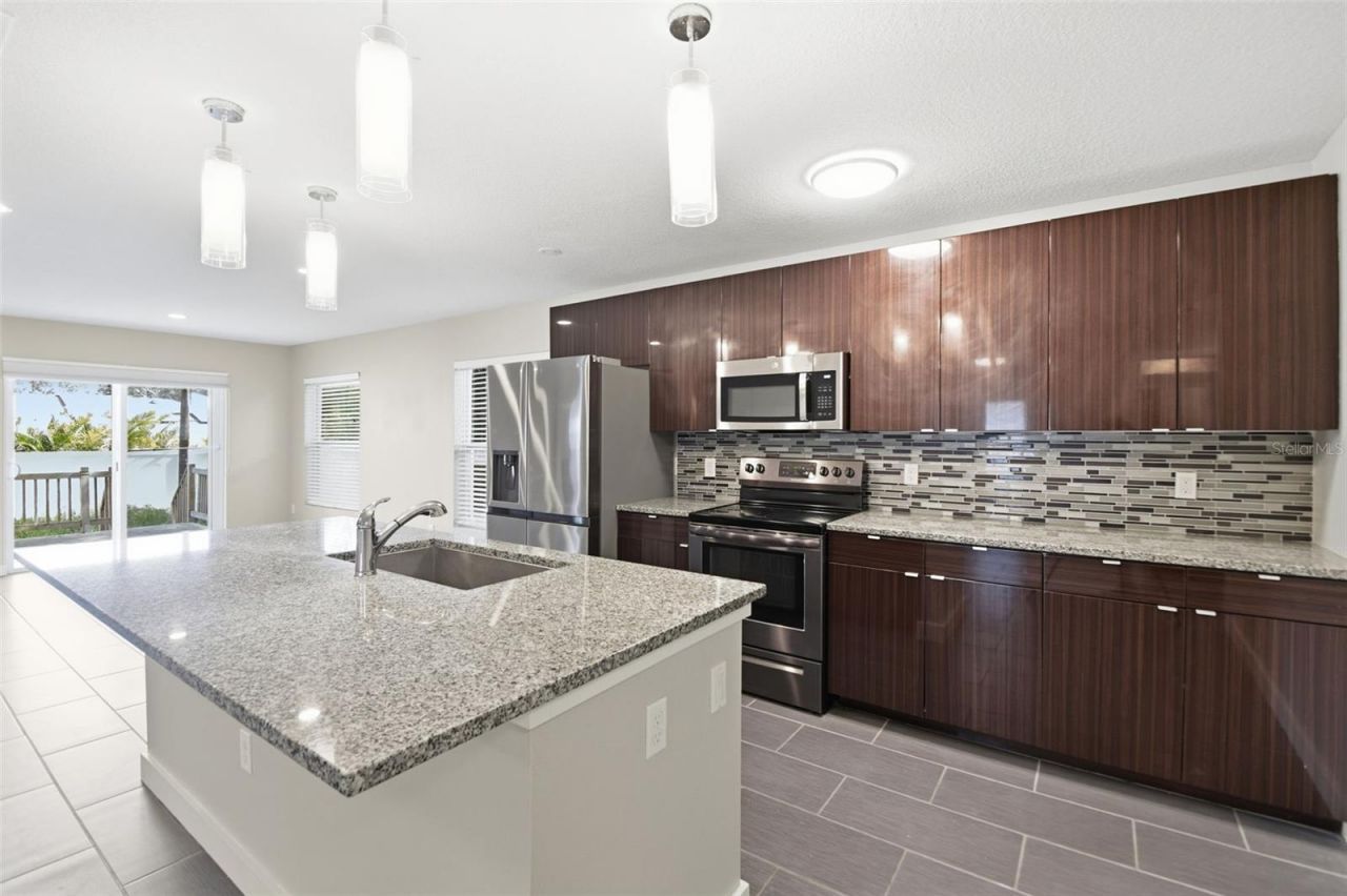 2303 Bahia Vista Street , Sarasota, FL 34239 Photo