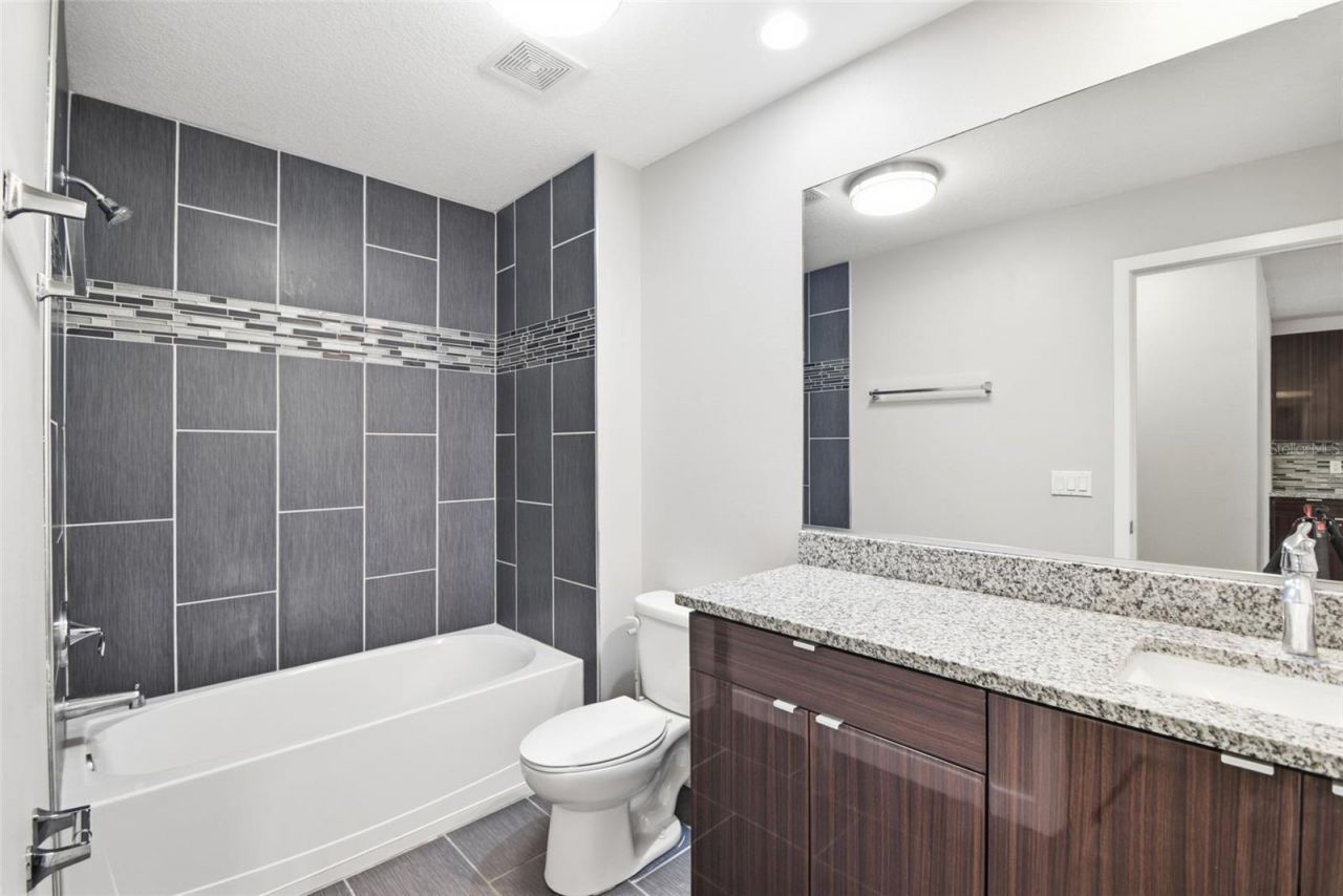 2303 Bahia Vista Street , Sarasota, FL 34239 Photo