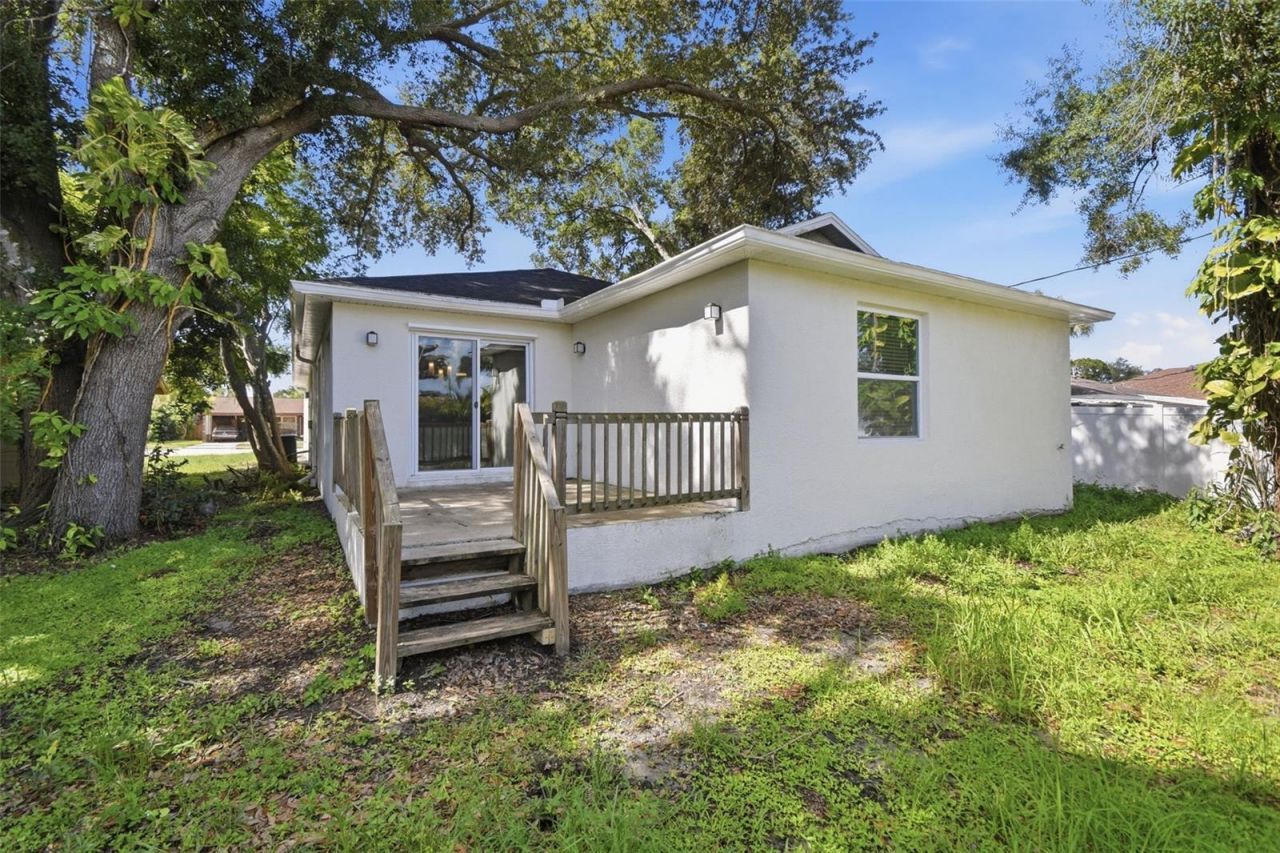 2303 Bahia Vista Street , Sarasota, FL 34239 Photo