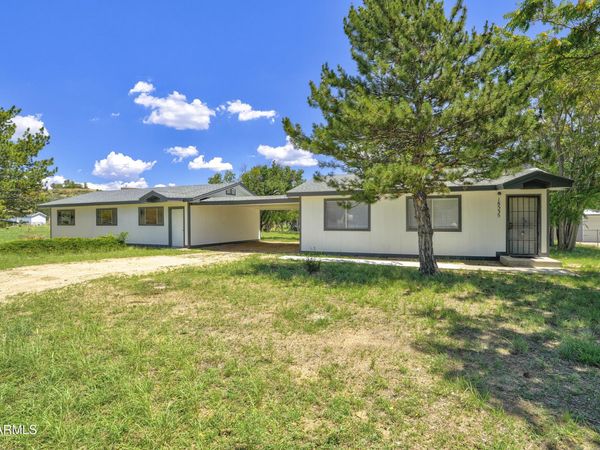 18535 S JOSEPH HODGE Road, Peeples Valley, AZ 86332