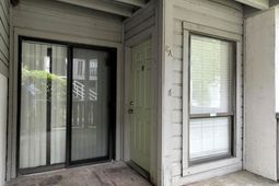 448 Deerwood Street  photo 4