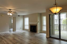 448 Deerwood Street  photo 4