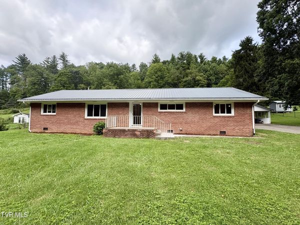 565 Circle Drive, Mountain City, TN 37683