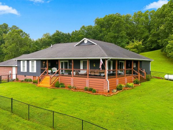 3016 Arise Valley Road, Big Stone Gap, VA 24219