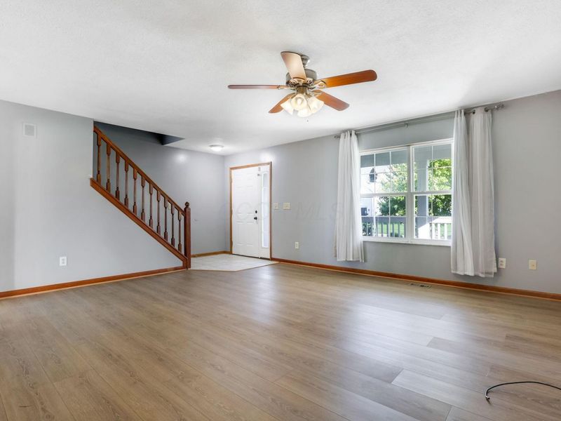 340 Enos Loomis Street, Pataskala, OH 43062 Photo 10
