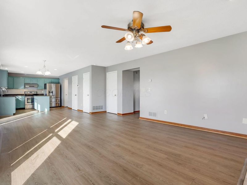 340 Enos Loomis Street, Pataskala, OH 43062 Photo 13