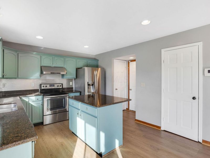 340 Enos Loomis Street, Pataskala, OH 43062 Photo 17
