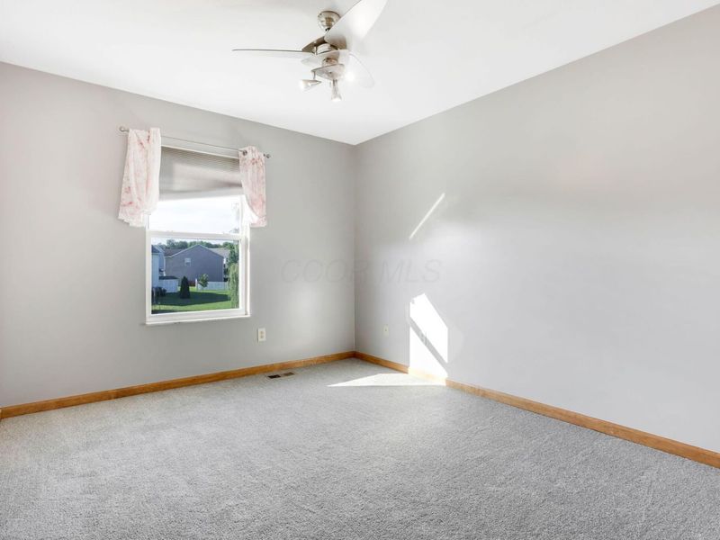 340 Enos Loomis Street, Pataskala, OH 43062 Photo 22