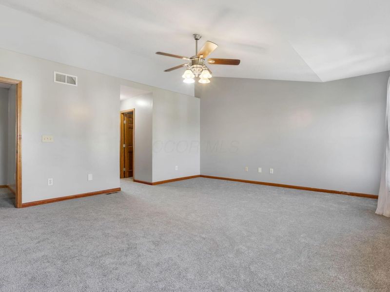 340 Enos Loomis Street, Pataskala, OH 43062 Photo 31