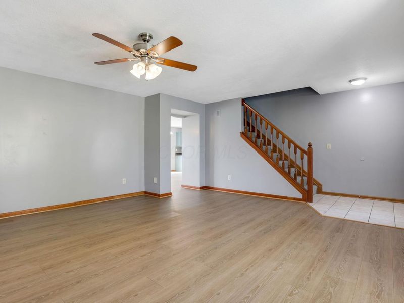 340 Enos Loomis Street, Pataskala, OH 43062 Photo 9