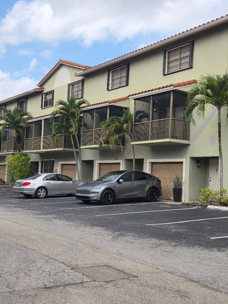 9872 Hammocks Blvd, Unit 105-51, Miami, FL 33196 Photo