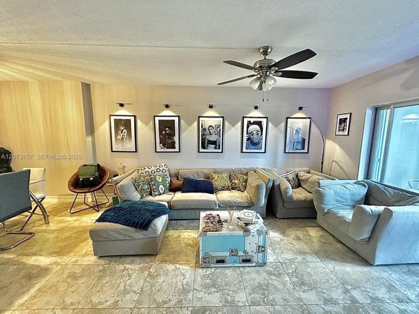 3800 Hillcrest Dr , Unit 315, Hollywood, FL 33021