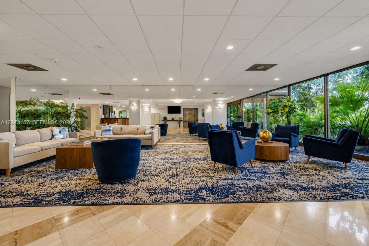 3800 Hillcrest Dr, Unit 315, Hollywood, FL 33021 Photo