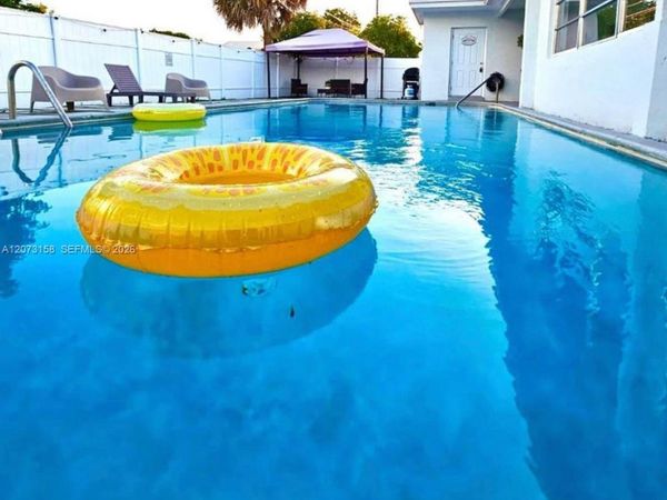 7904 Miramar Pkwy , Miramar, FL 33023