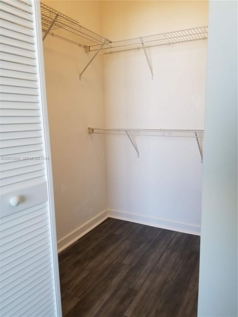 335 S Biscayne Blvd, Unit 3802, Miami, FL 33131 Photo