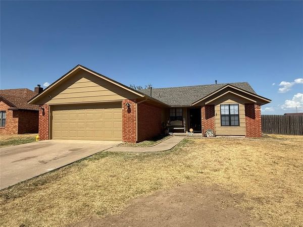 900 Polk Street, Altus, OK 73521