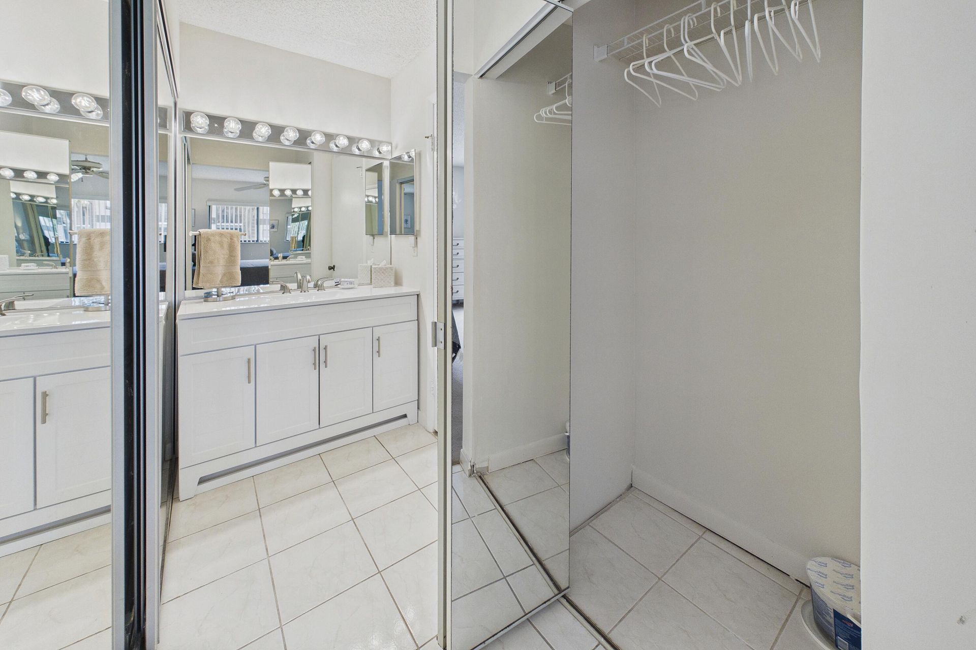 15451 Pembridge Drive, Unit 203, Delray Beach, FL 33484 Photo