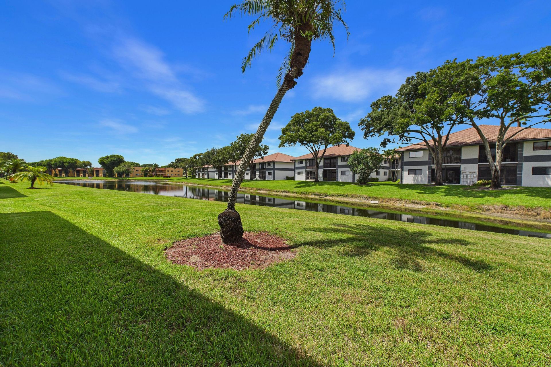 15451 Pembridge Drive, Unit 203, Delray Beach, FL 33484 Photo
