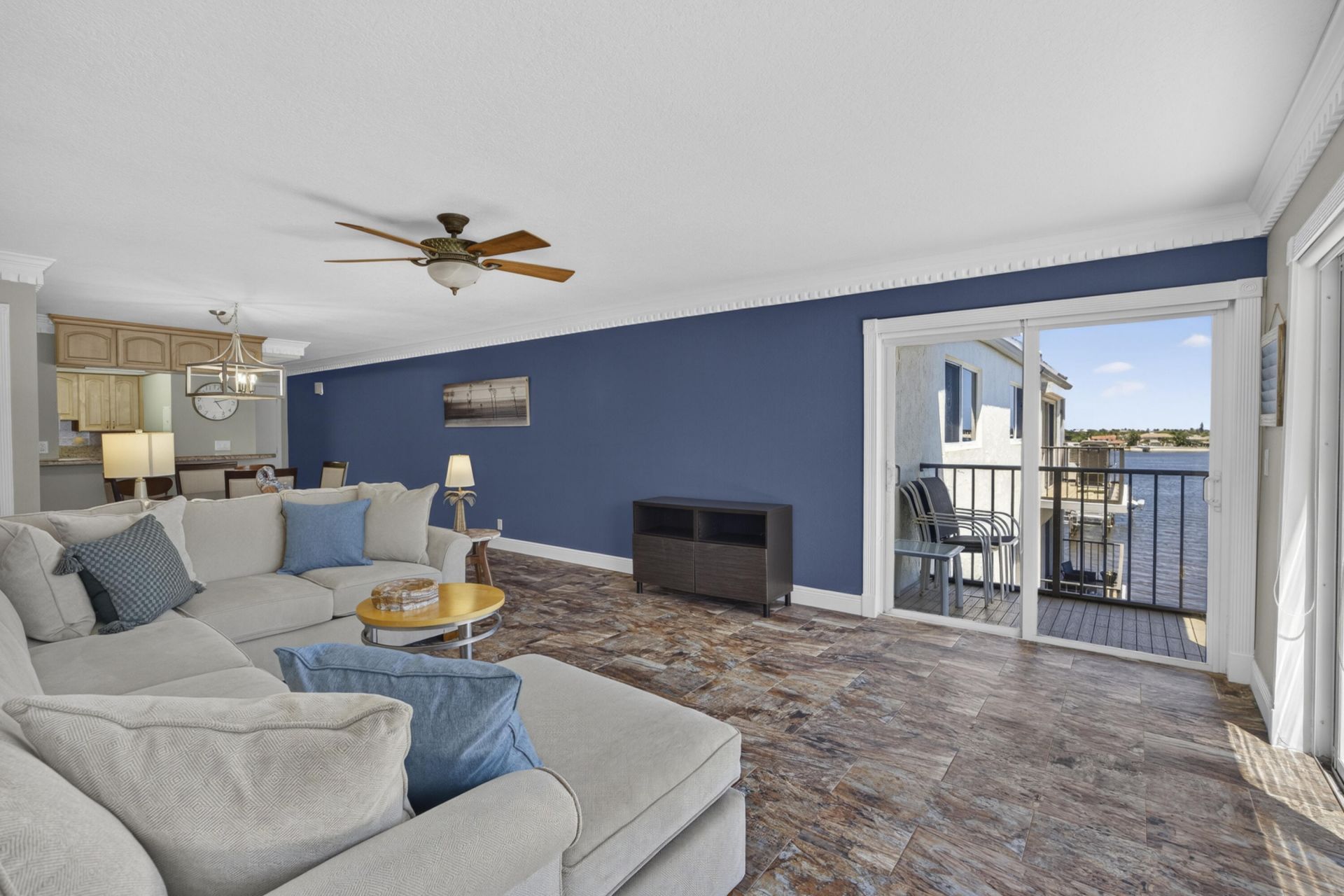 1206 S Lake Drive, Unit 504, Lantana, FL 33462 Photo