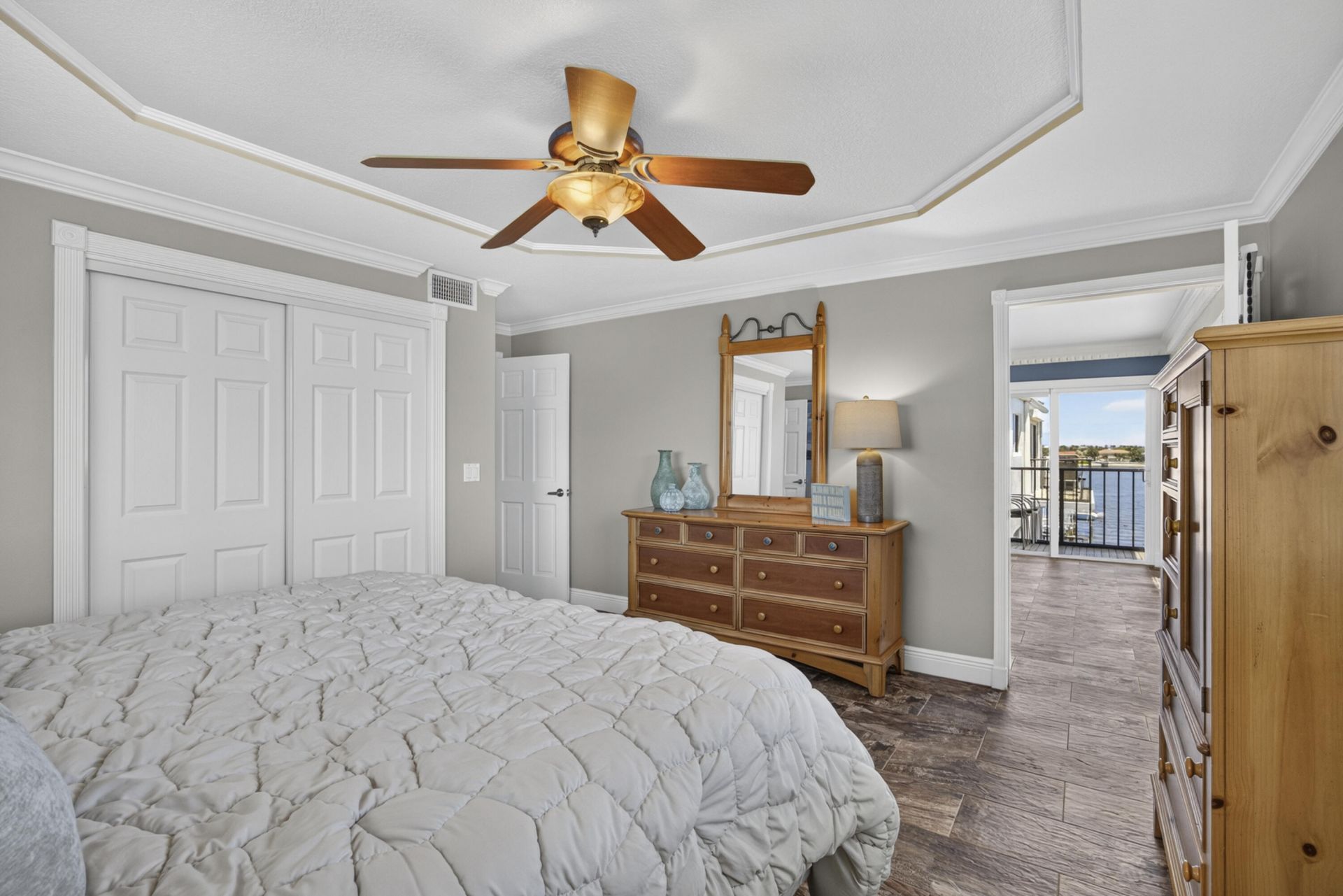 1206 S Lake Drive, Unit 504, Lantana, FL 33462 Photo