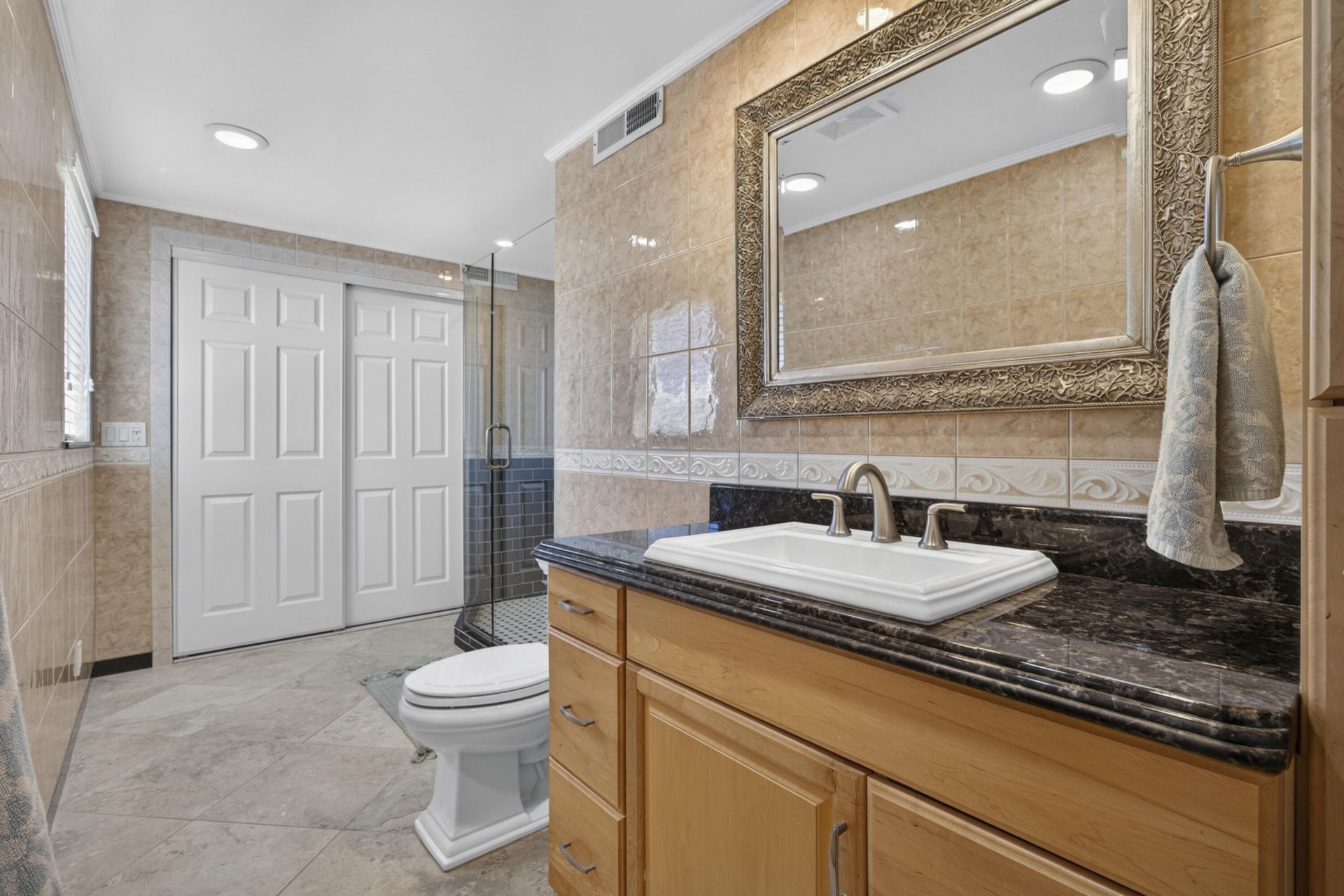 1206 S Lake Drive, Unit 504, Lantana, FL 33462 Photo