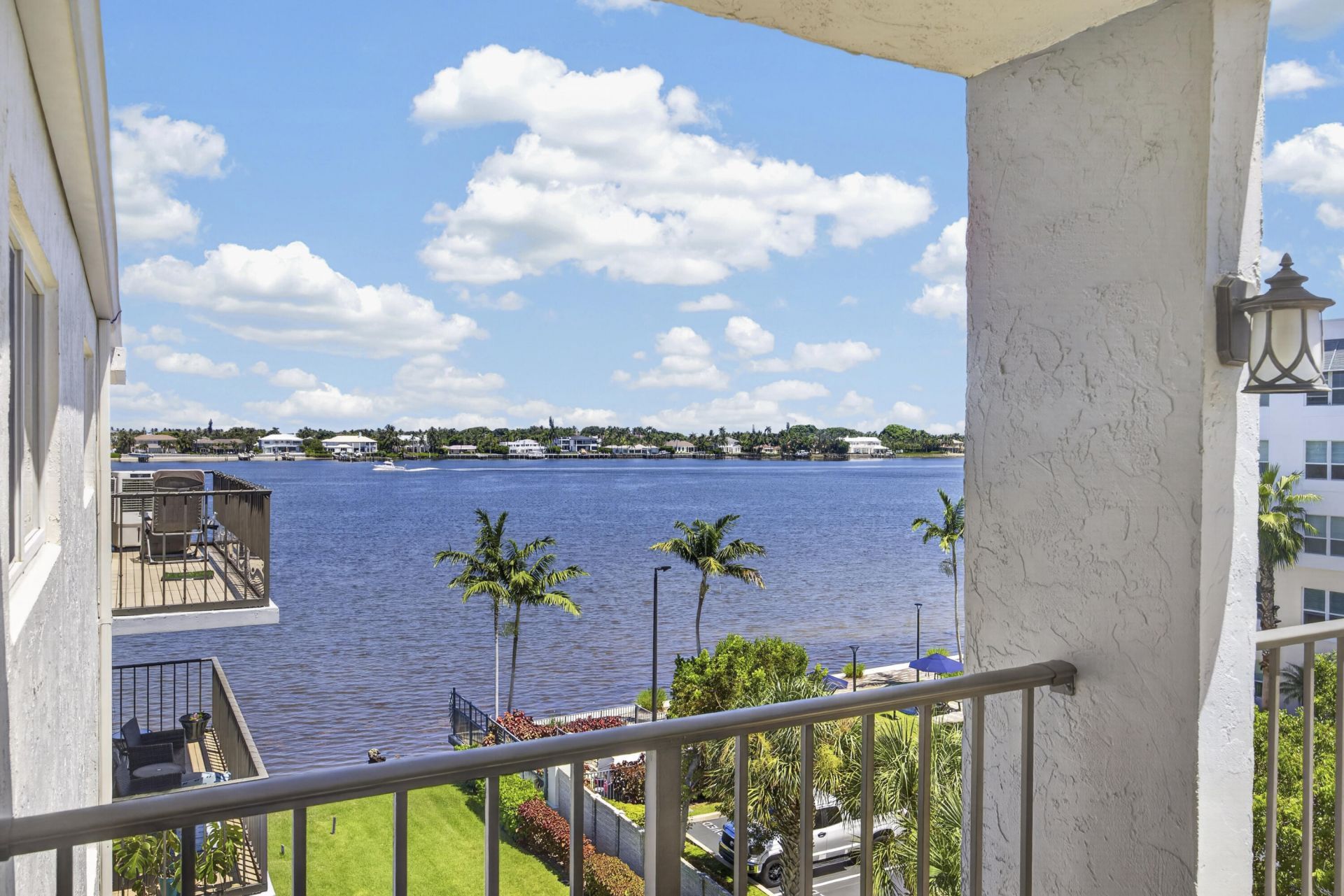 1206 S Lake Drive, Unit 504, Lantana, FL 33462 Photo