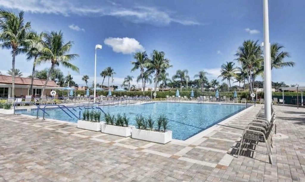260 Brittany F, Delray Beach, FL 33446 Photo