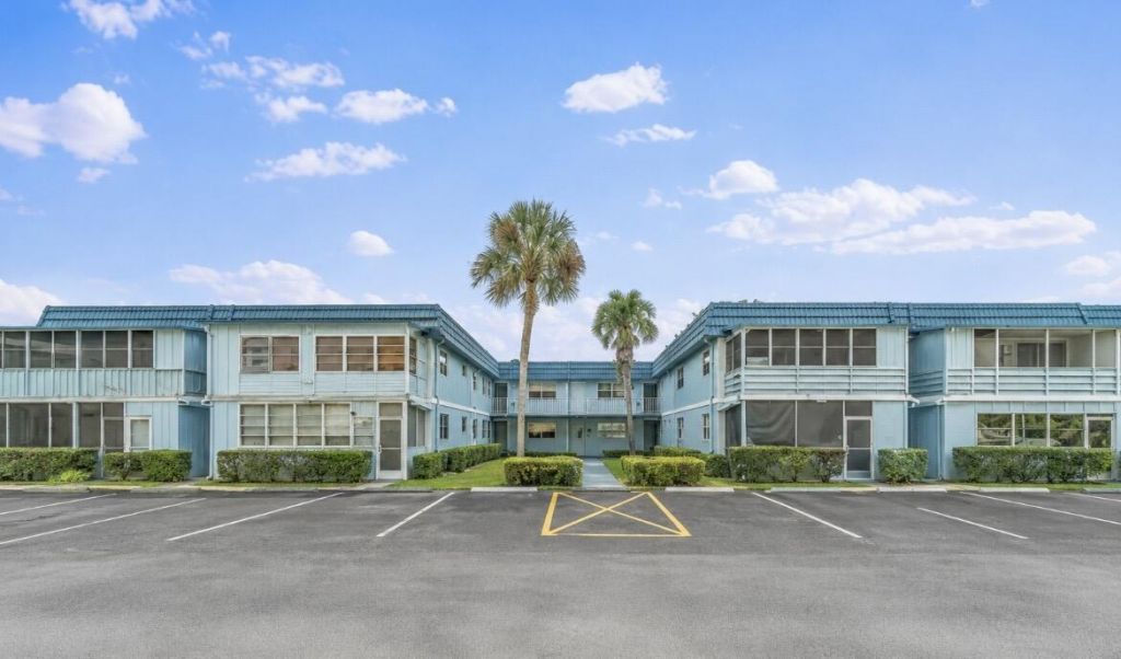 260 Brittany F, Delray Beach, FL 33446 Photo