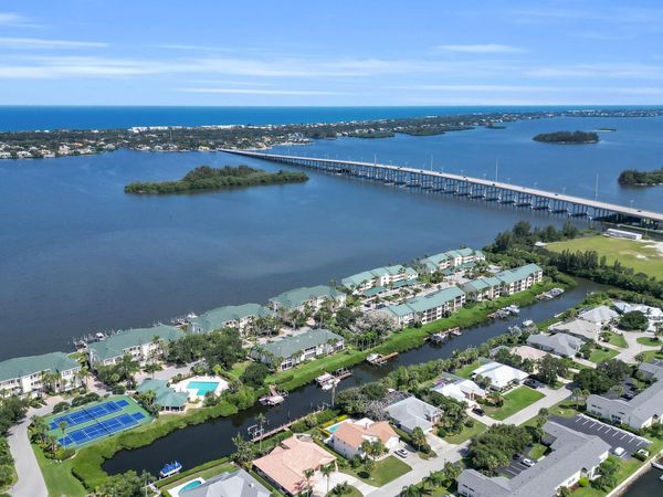 1845 Tarpon Lane, Vero Beach, FL 32960