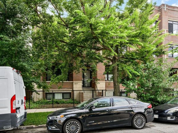 3217 N Troy Street , Unit 2S, Chicago, IL 60618