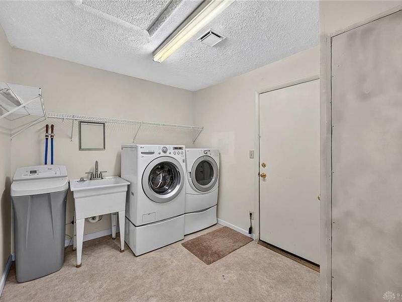 98 Moore Drive, Franklin, OH 45005 Photo 30
