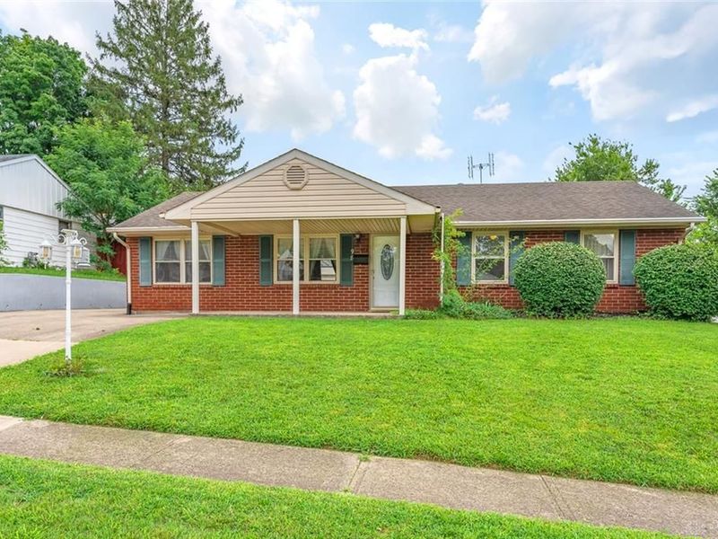 98 Moore Drive, Franklin, OH 45005 Photo 4