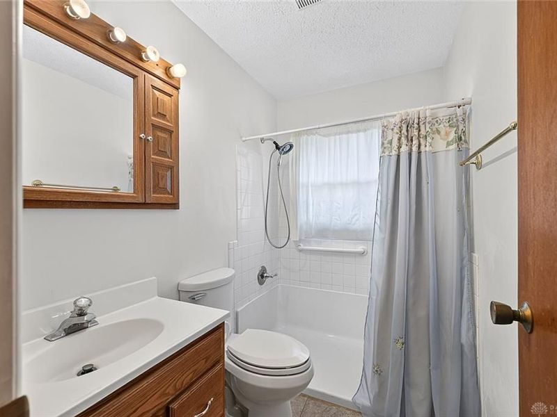 98 Moore Drive, Franklin, OH 45005 Photo 42