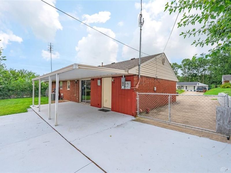98 Moore Drive, Franklin, OH 45005 Photo 8