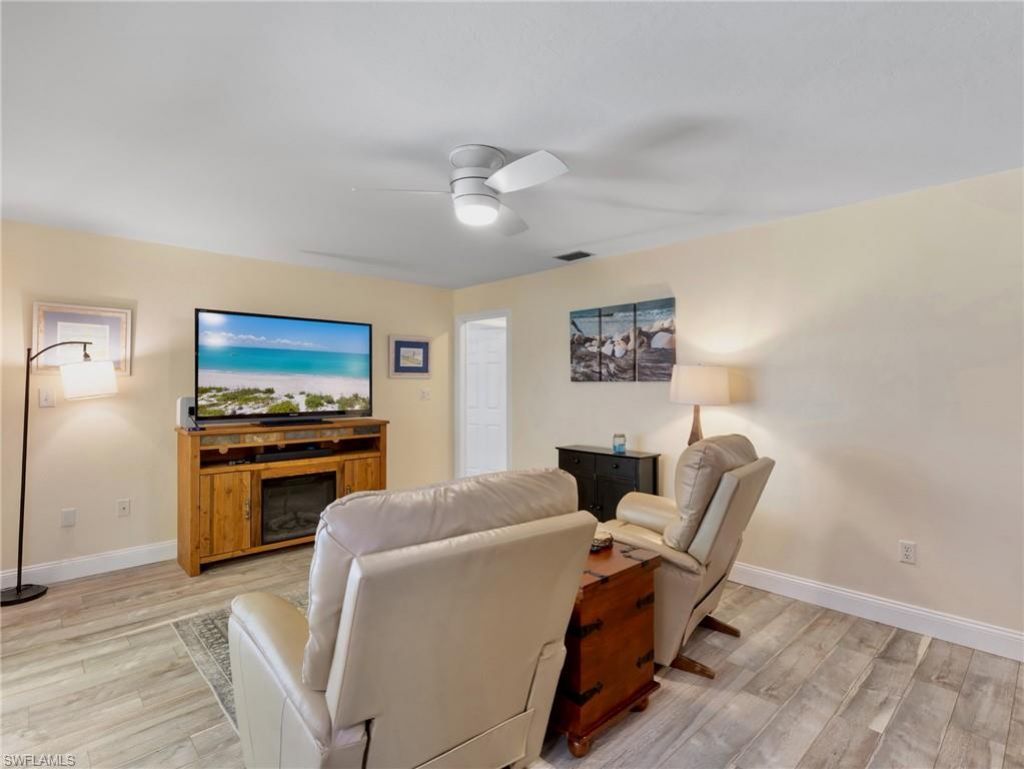 376 Prather Dr, Fort Myers, FL 33919 Photo