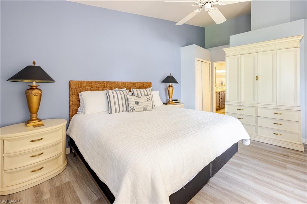 3705 Fieldstone Blvd , Unit 404, Naples, FL 34109 Photo